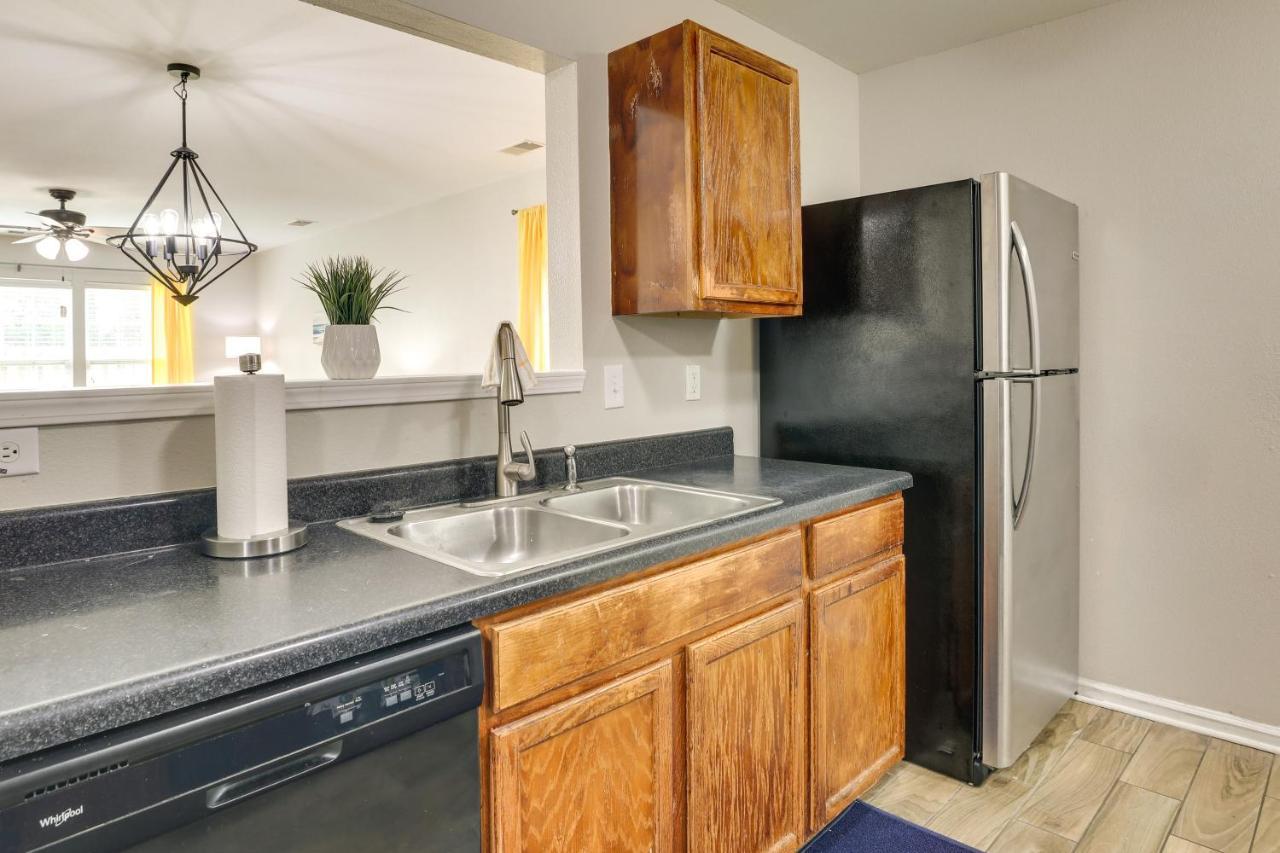 Charming North Charleston Townhome - Pets Welcome! المظهر الخارجي الصورة