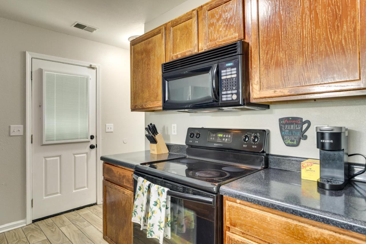Charming North Charleston Townhome - Pets Welcome! المظهر الخارجي الصورة
