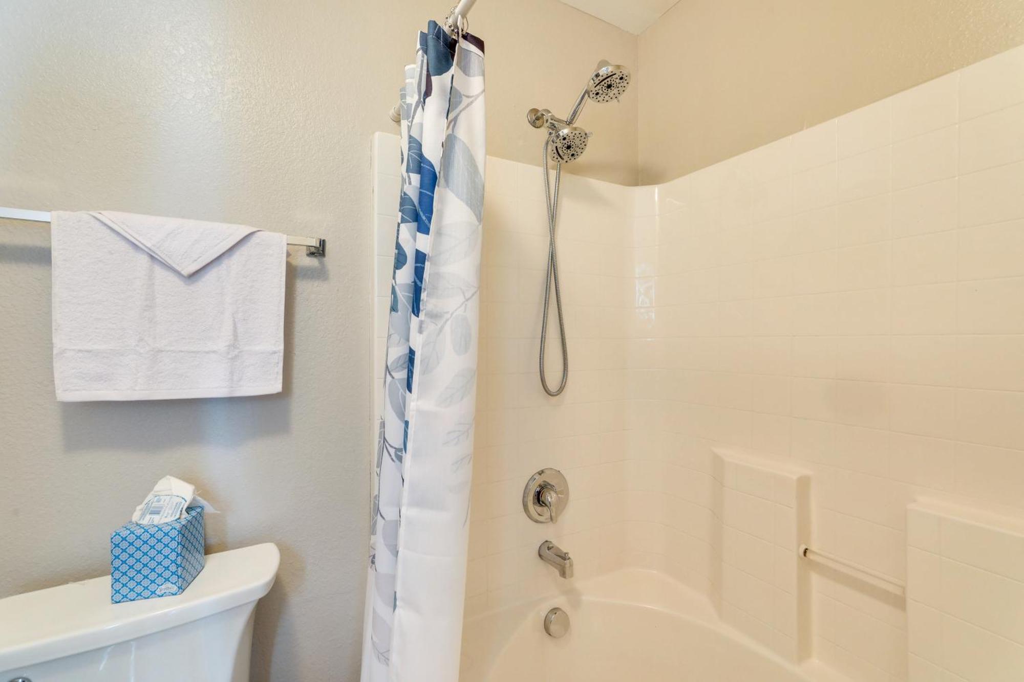 Charming North Charleston Townhome - Pets Welcome! المظهر الخارجي الصورة