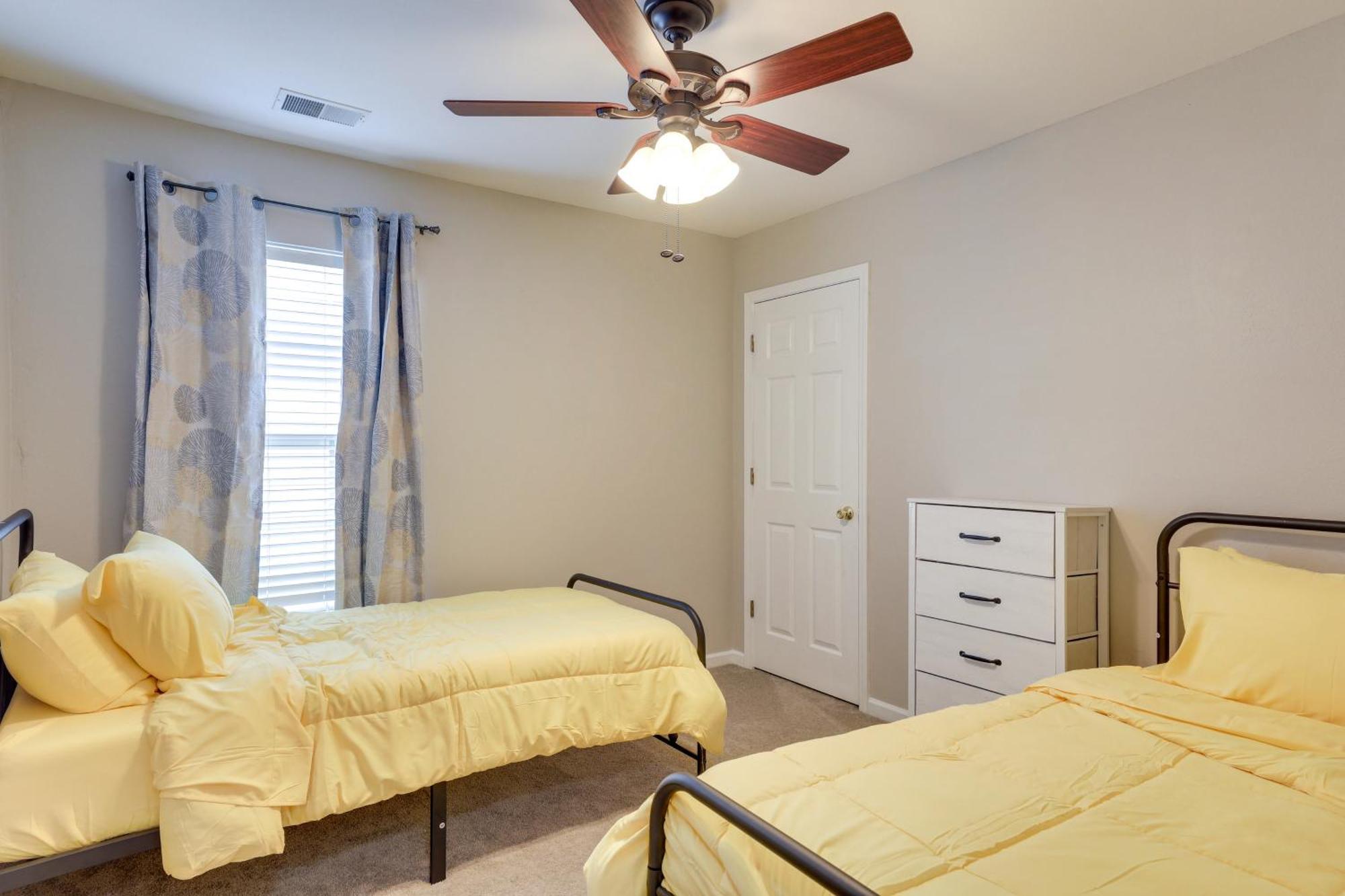 Charming North Charleston Townhome - Pets Welcome! المظهر الخارجي الصورة