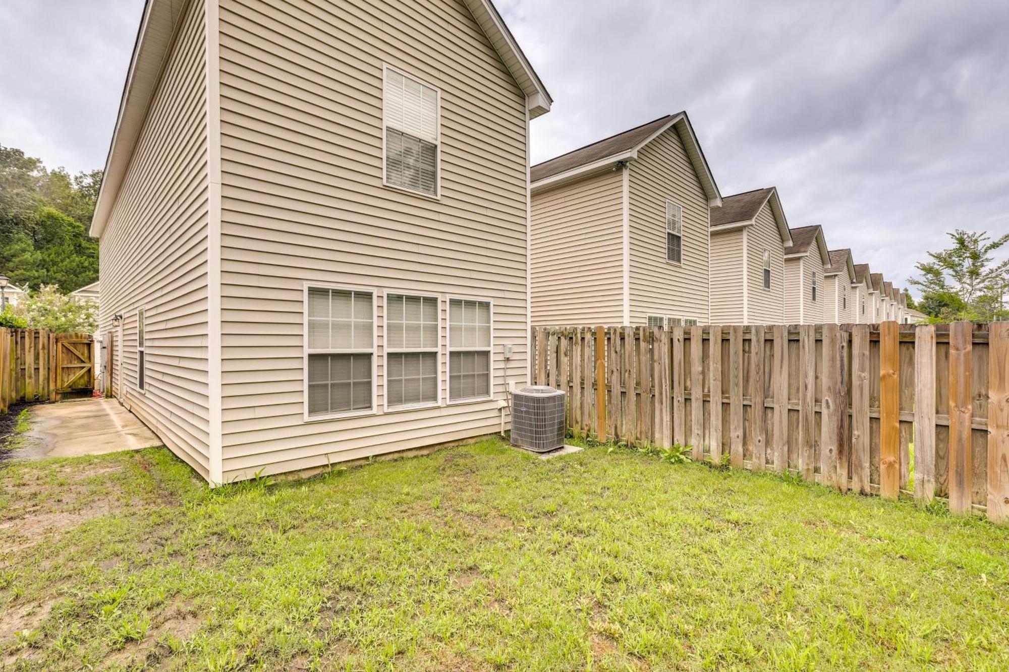Charming North Charleston Townhome - Pets Welcome! المظهر الخارجي الصورة